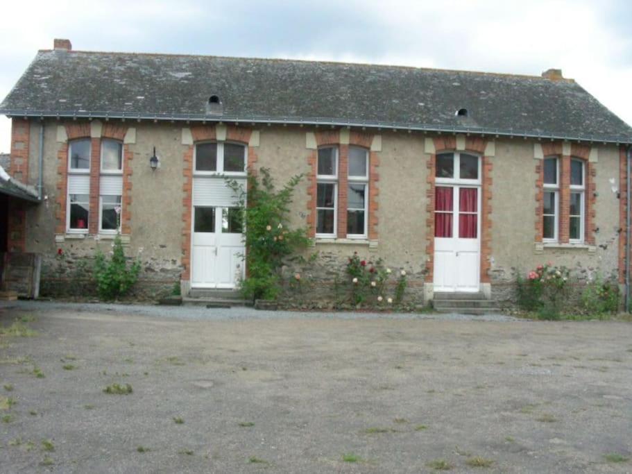 Gite -Belle Maison Dans Une Ancienne Ecole-Tarif Reduit Hors We ! Chanzeaux Ngoại thất bức ảnh