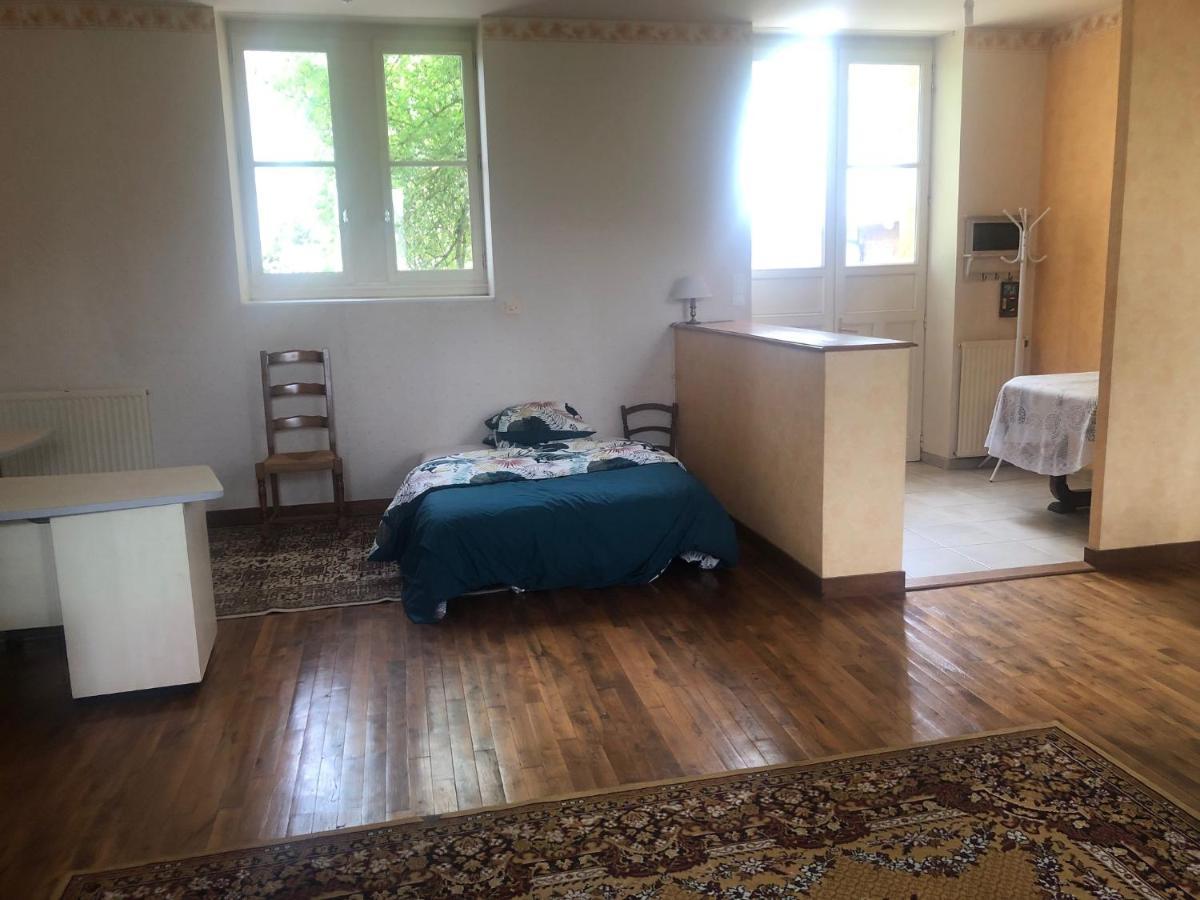 Gite -Belle Maison Dans Une Ancienne Ecole-Tarif Reduit Hors We ! Chanzeaux Ngoại thất bức ảnh