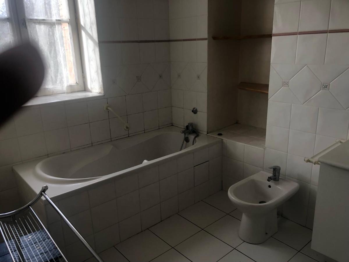 Gite -Belle Maison Dans Une Ancienne Ecole-Tarif Reduit Hors We ! Chanzeaux Ngoại thất bức ảnh