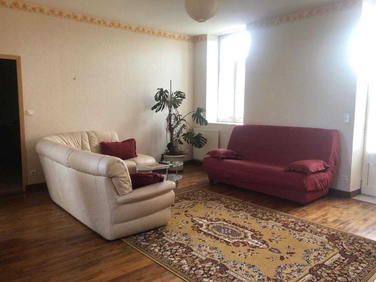 Gite -Belle Maison Dans Une Ancienne Ecole-Tarif Reduit Hors We ! Chanzeaux Ngoại thất bức ảnh