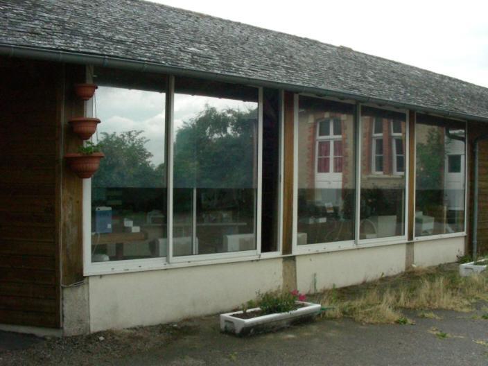 Gite -Belle Maison Dans Une Ancienne Ecole-Tarif Reduit Hors We ! Chanzeaux Ngoại thất bức ảnh